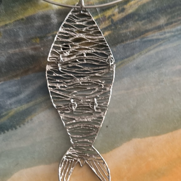 silver fish necklace choker new - Picture 4 of 5